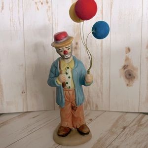 Emmett Kelly Balloon Holding Balloons